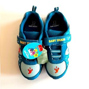 Pink Fong Baby Shark Gender Neutral Sneakers, brand new, size 12